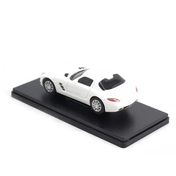 Машинка Mercedes Benz SLS AMG для автотрека 1:43 - TR-C16