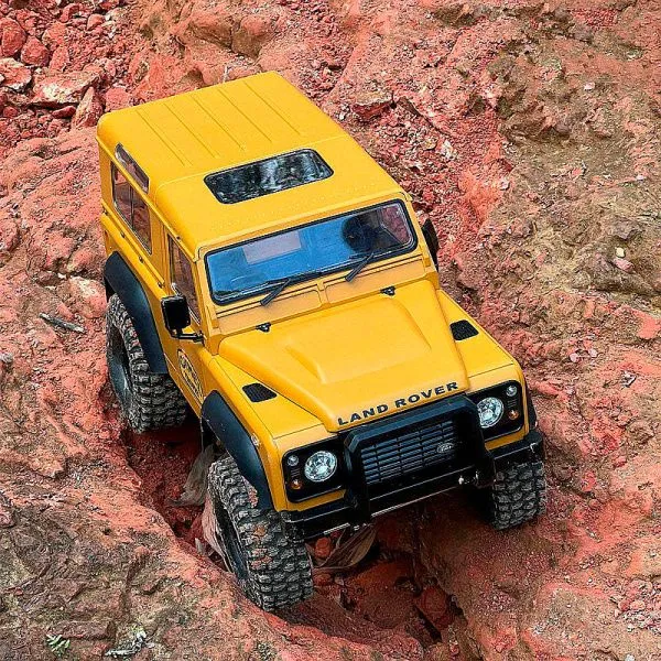 Радиоуправляемый внедорожник Defender D90 4WD 1:10 - MN-999-YELLOW