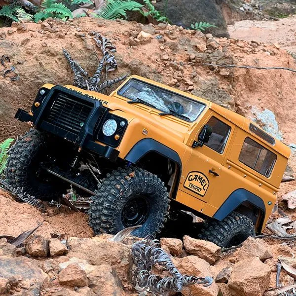 Радиоуправляемый внедорожник Defender D90 4WD 1:10 - MN-999-YELLOW